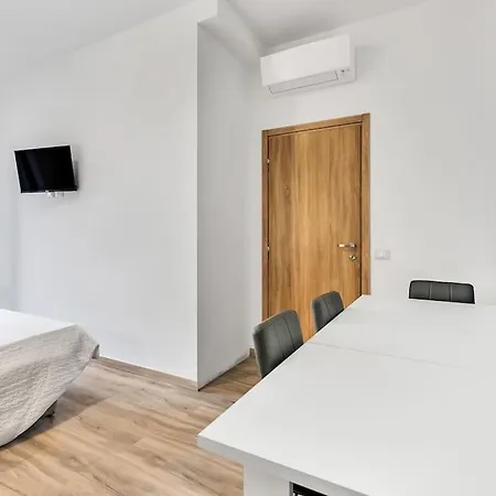 Alessia's Flat- Borgo Palazzo アパート ベルガモ