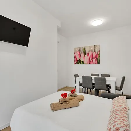 Alessia's Flat- Borgo Palazzo *